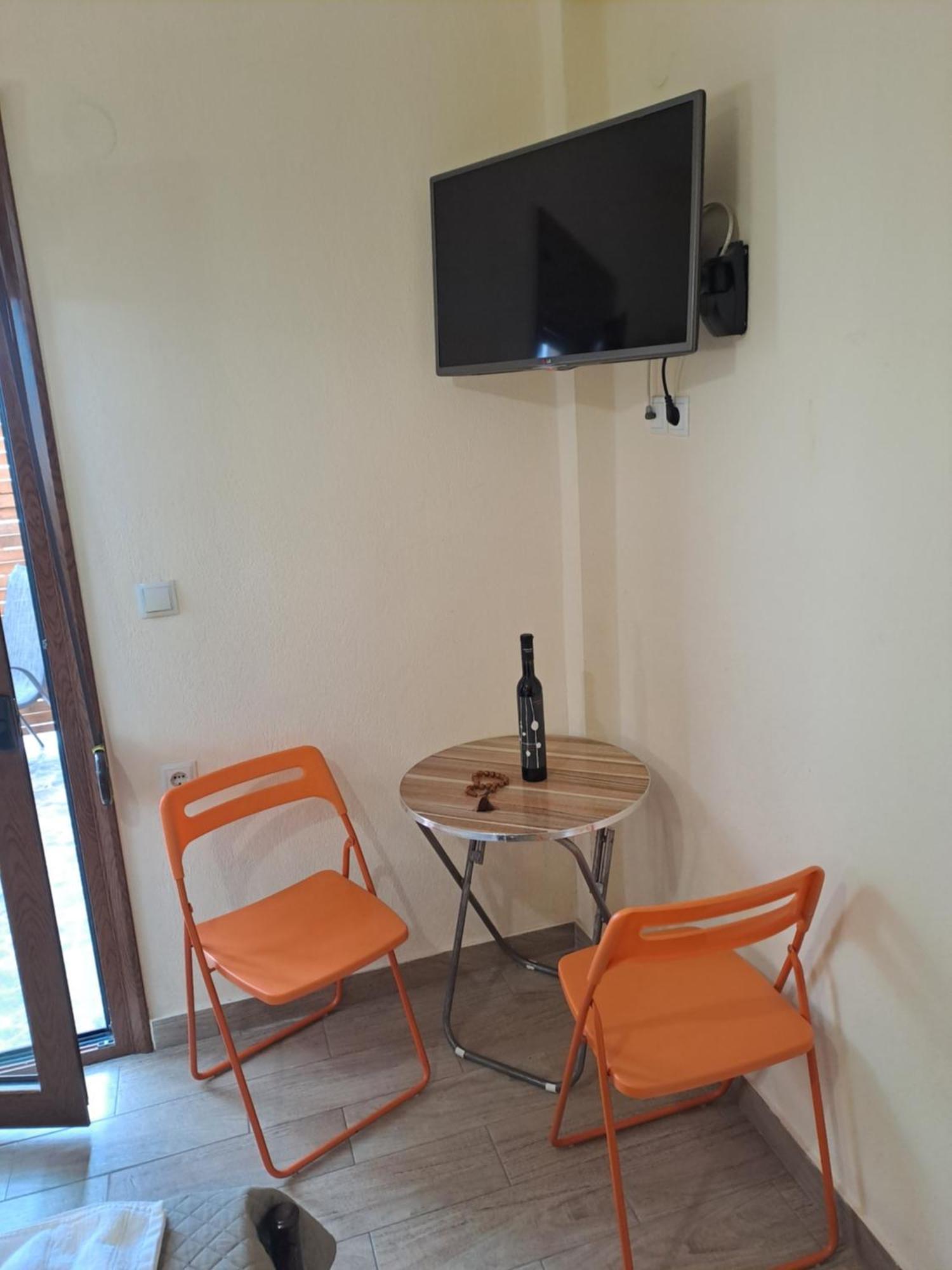 Diolkos 2 Apartment Nea Roda Exterior photo
